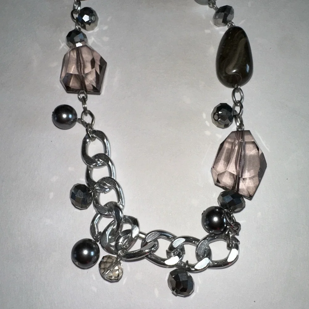 Cookie Lee Beaded Necklace Women OS Grey Silver Good Long Agate Style Mixed